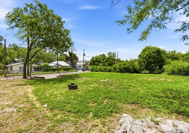 31st image of 1201 S Comal, San Antonio, TX 78207 | MLS# 1997359