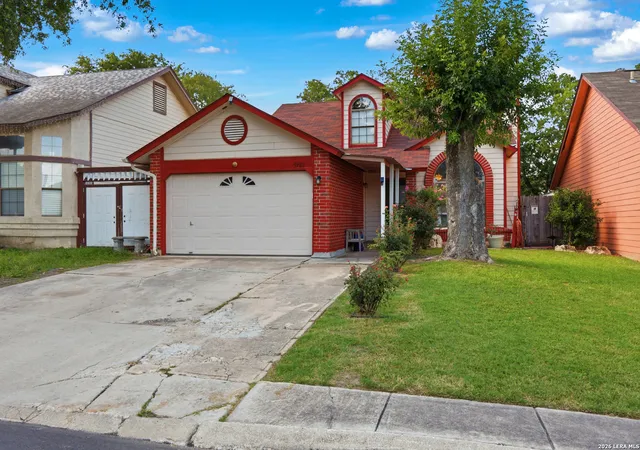 4th image of 5987 Catalina Sunrise Dr, San Antonio, TX 78244 | MLS# 1997385