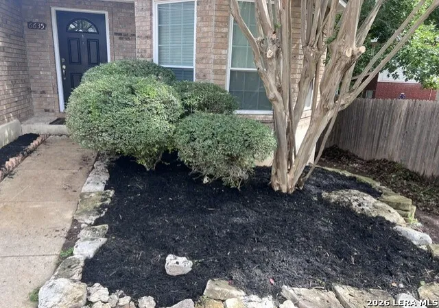 Photo 2 of Sale Pending at 6635 Shady Bend Dr, San Antonio, TX 78256 | MLS# 1997392 | Listing updated on 2026-09-19