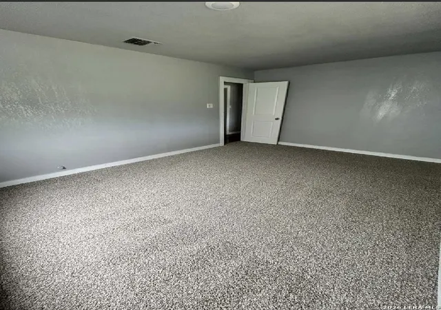 Photo 4 of Single family home for sale at 1827 Dahlgreen Ave, San Antonio, TX 78237 | MLS# 1997403 | Listing updated on 2026-07-14