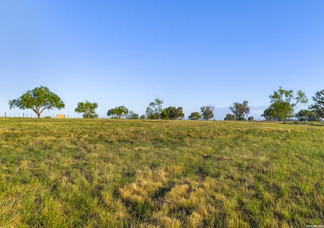 4th image of 0016 Clearwater, Boerne, TX 78006 | MLS# 1997414