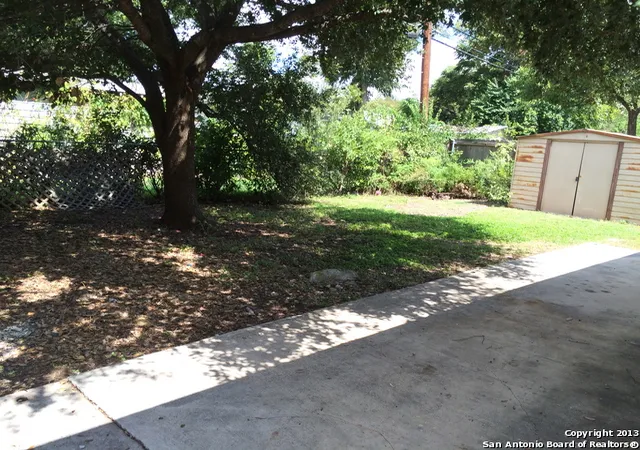 Photo 3 of Single family home for sale at 2139 Babs Dr, San Antonio, TX 78213 | MLS# 1997433 | Listing updated on 2026-08-04