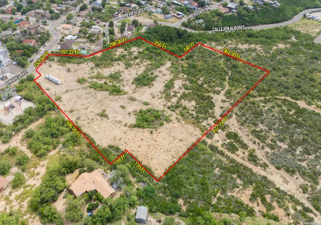 2nd image of 617 Avenida Linares, Eagle Pass, TX 78852 | MLS# 1997436
