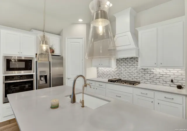 Photo 2 of Single family home for sale at 415 Bridle, New Braunfels, TX 78132 | MLS# 1997473 | Listing updated on 2026-09-04