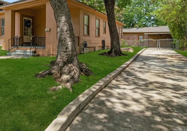 Homes for sale in San Antonio, TX | 1023 W French Pl, San Antonio, TX 78212 | MLS# 1997482