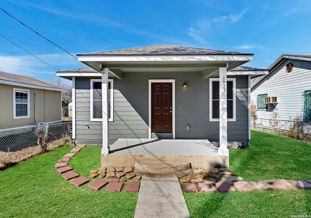 Homes for sale in San Antonio, TX | 1635 Arbor Pl, San Antonio, TX 78207 | MLS# 1997490