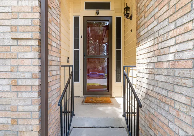 3rd image of 108 Shadow Mountain Dr, Cibolo, TX 78108 | MLS# 1997494