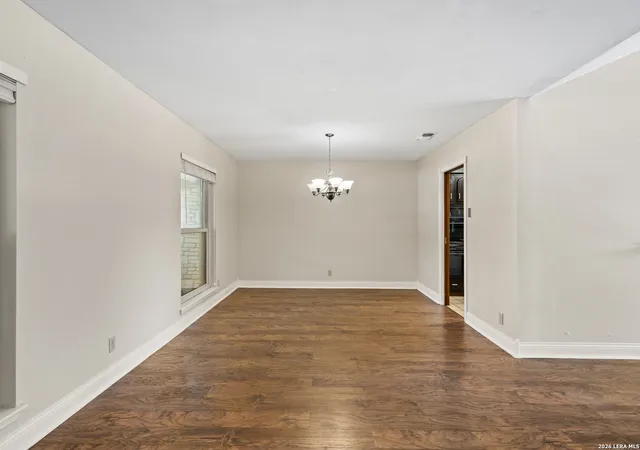 5th image of 506 Cordoba Dr, Universal City, TX 78148 | MLS# 1997508
