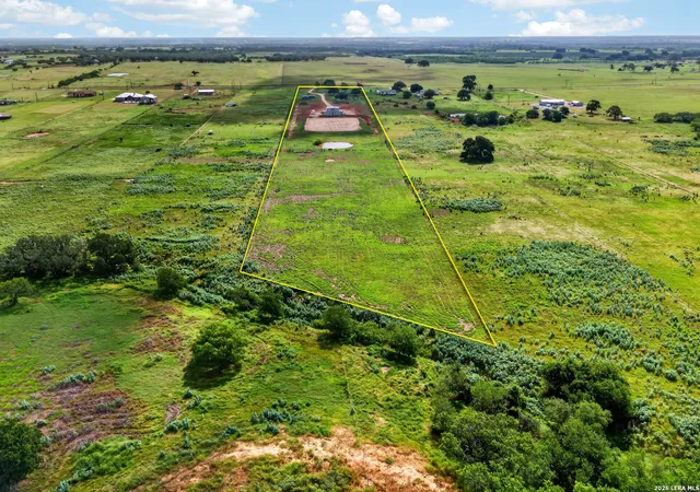 4th image of 3450 Fm 1922, Floresville, TX 78114 | MLS# 1997589