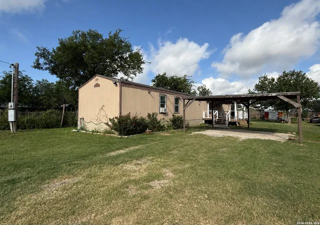 Homes for sale in Adkins, TX | 723 Kayroe Rd, Adkins, TX 78101 | MLS# 1997591