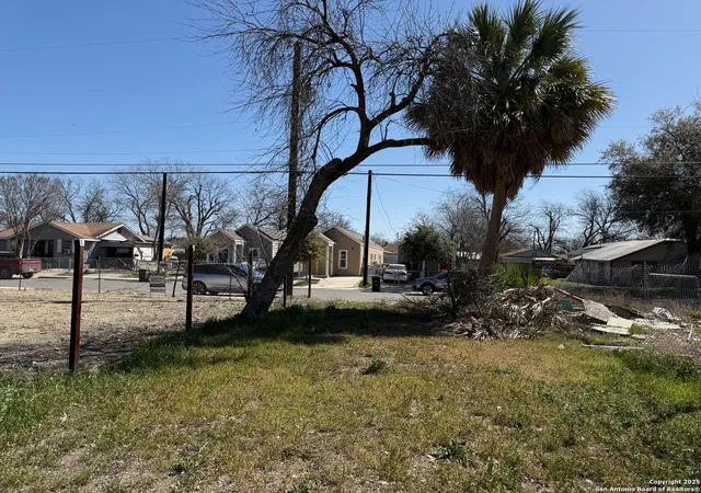 1st image of 831 S San Eduardo Ave, San Antonio, TX 78237 | MLS# 1997597