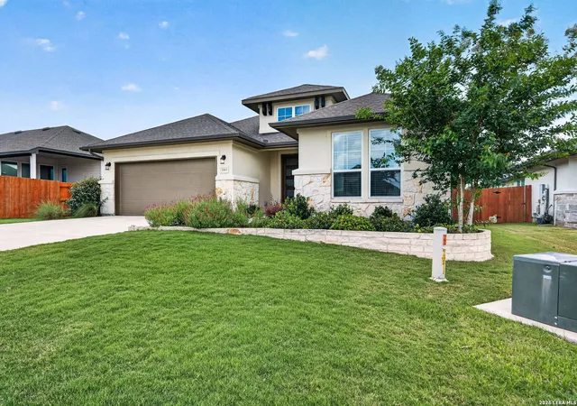 Photo 2 of Sale Pending at 1513 Neumanns Pt, New Braunfels, TX 78132 | MLS# 1997604 | Listing updated on 2026-09-10
