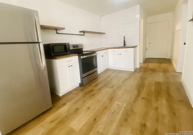 Photo 4 of Multi family home for sale at 331 Alicia Ave, San Antonio, TX 78228 | MLS# 1997609 | Listing updated on 2026-07-15