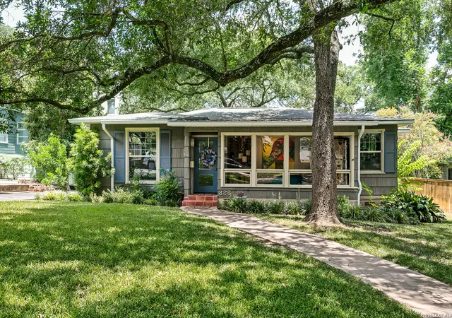 2nd image of 825 Wiltshire Ave, Terrell Hills, TX 78209 | MLS# 1997646