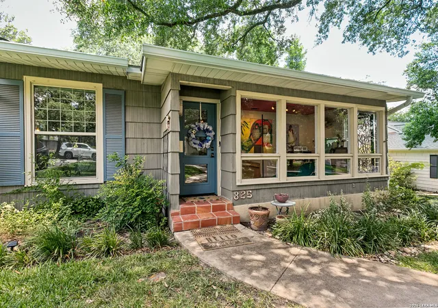4th image of 825 Wiltshire Ave, Terrell Hills, TX 78209 | MLS# 1997646