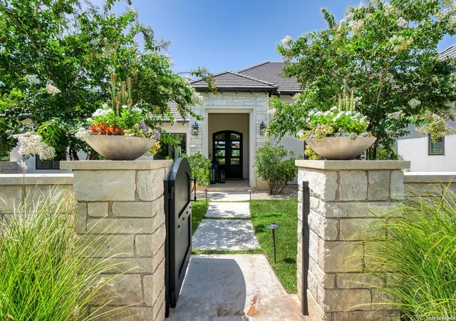 3rd image of 44 Landmark Rdg, Boerne, TX 78006 | MLS# 1997679