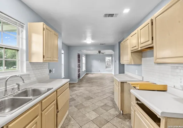 Photo 3 of Single family home for sale at 6806 Bender Dr, San Antonio, TX 78229 | MLS# 1997685 | Listing updated on 2026-08-17