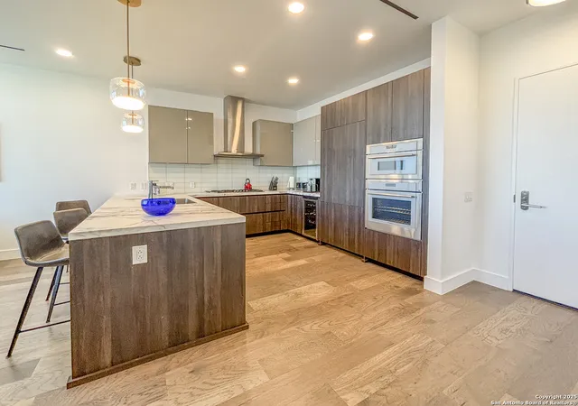 Homes for sale in San Antonio, TX | 123 Lexington Ave #1402, San Antonio, TX 78205 | MLS# 1997702