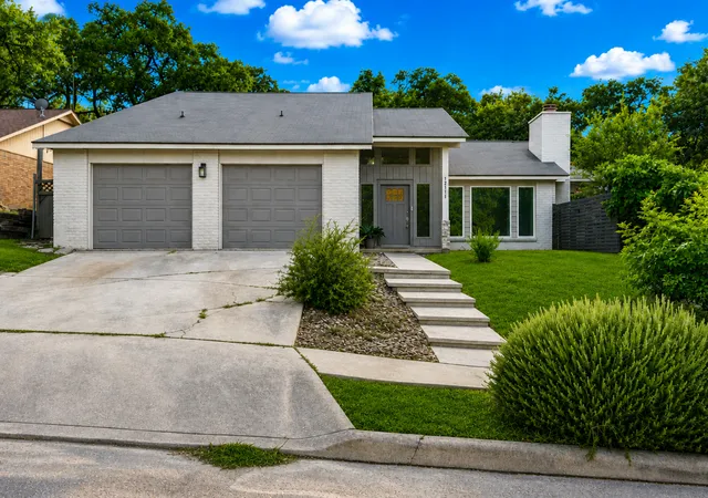 2nd image of 12111 Woodsrim St, Live Oak, TX 78233 | MLS# 1997723