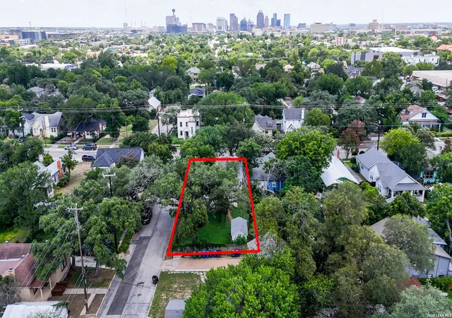 Homes for sale in San Antonio, TX | 321 E Mistletoe, San Antonio, TX 78212 | MLS# 1997743