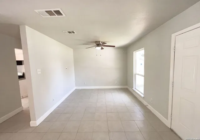 Photo 3 of Single family home for sale at 7303 Havenbrook Dr, San Antonio, TX 78227 | MLS# 1997758 | Listing updated on 2026-09-11
