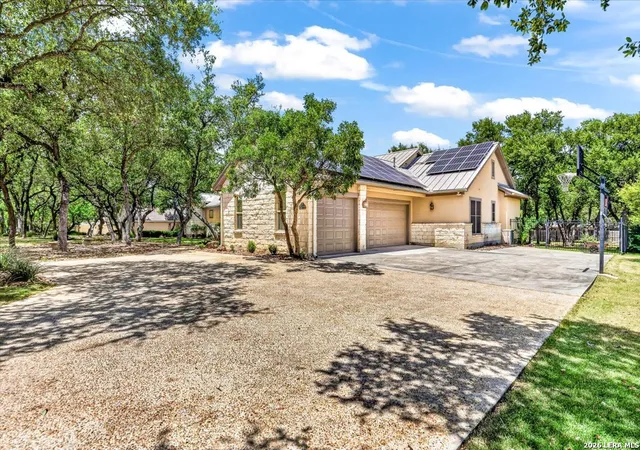 Photo 3 of Single family home for sale at 22008 Senna Hills Dr, San Antonio, TX 78266 | MLS# 1997855 | Listing updated on 2026-08-31