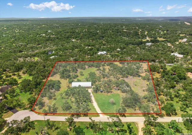 2nd image of 104 Sendero Arbolado, Wimberley, TX 78676 | MLS# 1997859