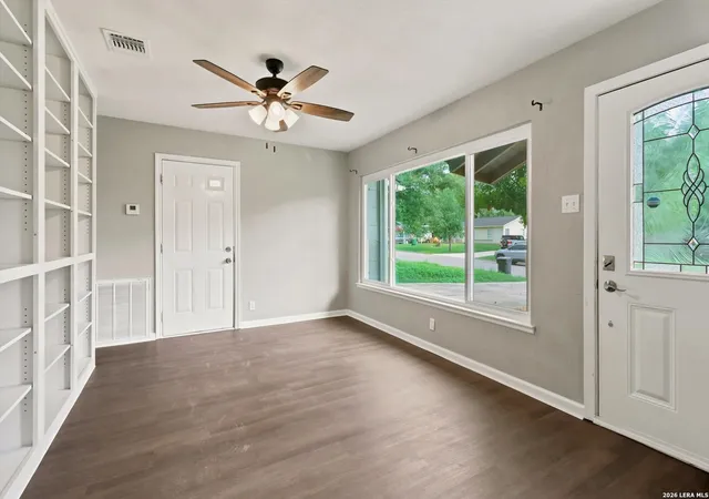 Photo 3 of Sale Pending at 3006 Greenacres, San Antonio, TX 78230 | MLS# 1997882 | Listing updated on 2026-09-13