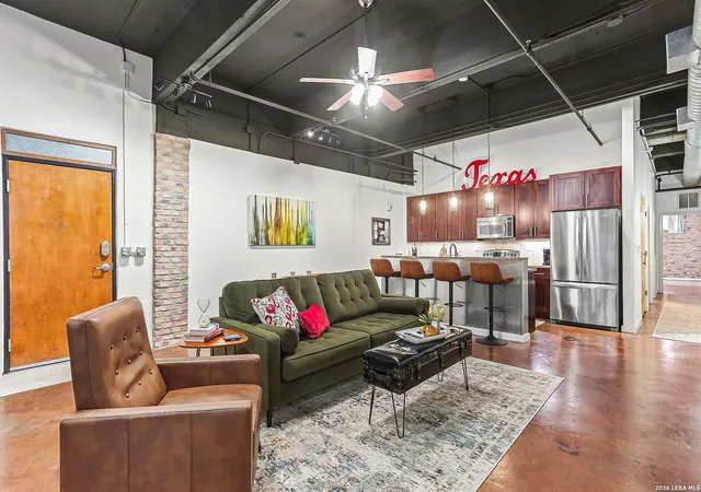 3rd image of 1339 S Flores St #106, San Antonio, TX 78204 | MLS# 1997899