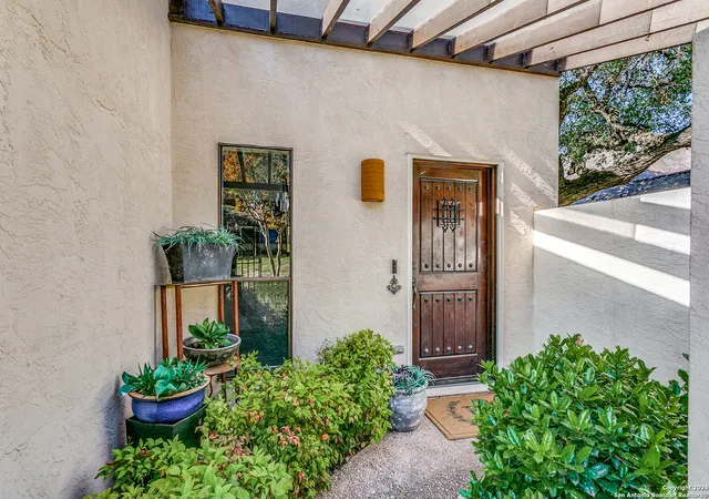 Photo 3 of Single family home for sale at 153 Watts Ln #6, Canyon Lake, TX 78133 | MLS# 1997906 | Listing updated on 2026-07-17