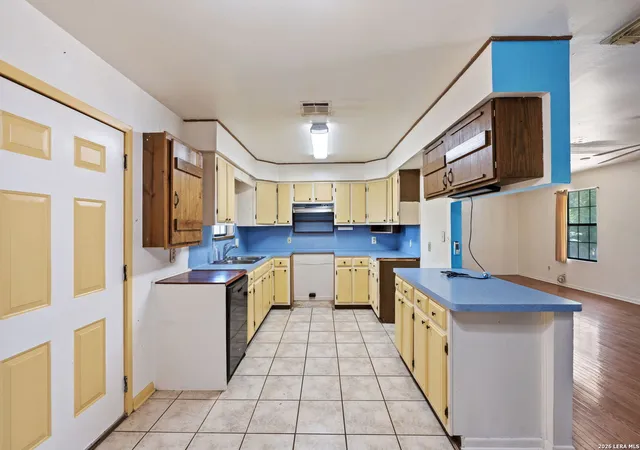 5th image of 2099 Blueridge Dr, Canyon Lake, TX 78133 | MLS# 1997922