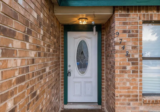 Photo 2 of Single family home for sale at 9743 Green Plain Dr, San Antonio, TX 78245 | MLS# 1997935 | Listing updated on 2026-09-24
