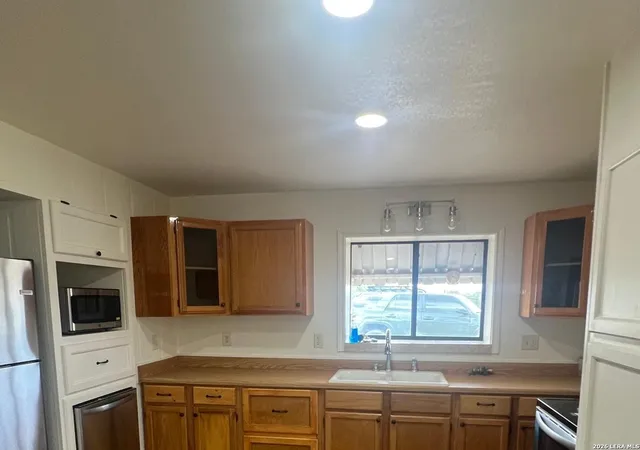 Homes for sale in Three Rivers, TX | 2711 W Hwy 72, Three Rivers, TX 78071 | MLS# 1997949