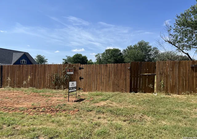 3rd image of 00 S Pecan, Pearsall, TX 78061 | MLS# 1998031