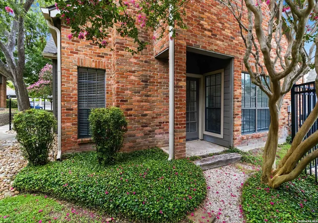 Photo 2 of Sale Pending at 78 Chapel Hl Cir #78, San Antonio, TX 78240 | MLS# 1998098 | Listing updated on 2026-08-07