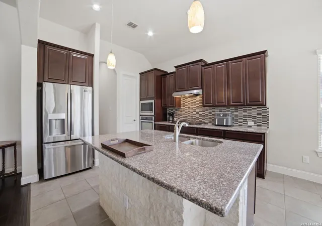5th image of 2803 Trailmont Dr, San Antonio, TX 78253 | MLS# 1998106
