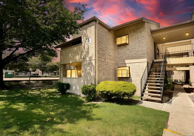 1st image of 11843 Braesview #315, San Antonio, TX 78213 | MLS# 1998124