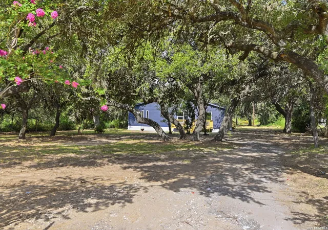 Photo 1 of Single family home for sale at 24173 Us Hwy 281 S, San Antonio, TX 78264 | MLS# 1998223 | Listing updated on 2026-09-04