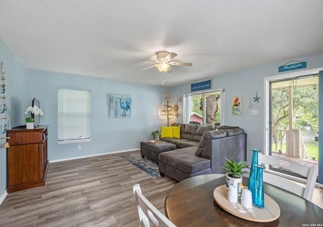 4th image of 806 Clen Oak Pkwy, Burnet, TX 78611 | MLS# 1998225