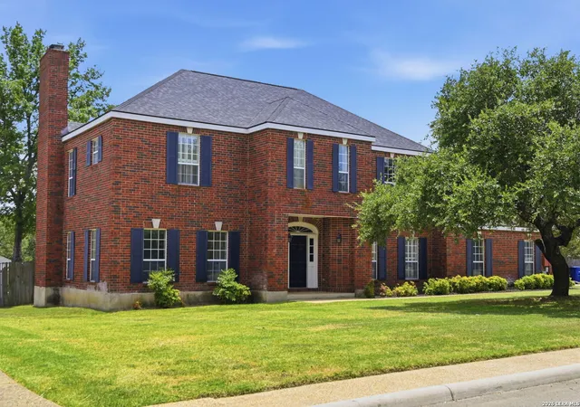 2nd image of 120 Merry Trail, Hollywood Park, TX 78232 | MLS# 1998232