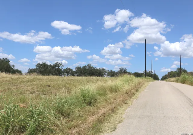 3rd image of 247 County Road 331, Floresville, TX 78114 | MLS# 1998238