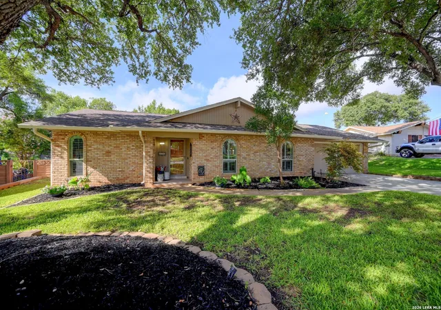 Homes for sale in Universal City, TX | 106 Barcelona Dr, Universal City, TX 78148 | MLS# 1998280
