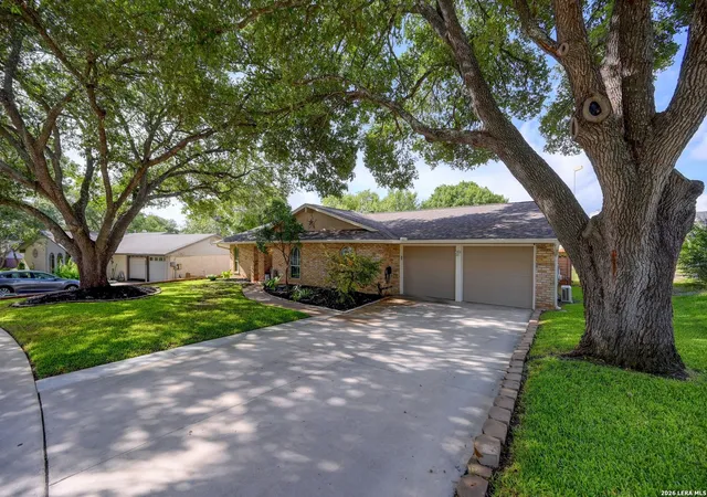 Homes for sale in Universal City, TX | 106 Barcelona Dr, Universal City, TX 78148 | MLS# 1998280