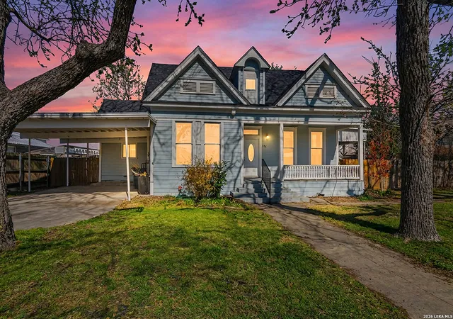 Photo 3 of Sale Pending at 222 E Cedar, Seguin, TX 78155 | MLS# 1998304 | Listing updated on 2026-09-09