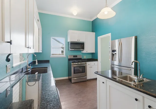 Photo 3 of Sale Pending at 222 E Cedar, Seguin, TX 78155 | MLS# 1998304 | Listing updated on 2026-09-09