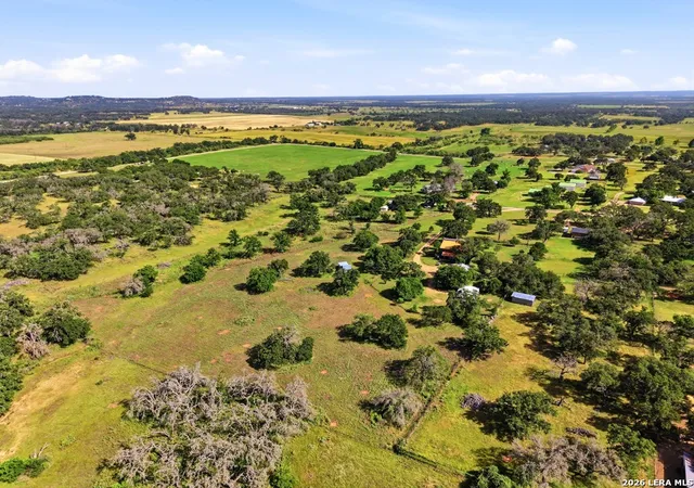 Homes for sale in Fredericksburg, TX | 213 Cardinal Ln, Fredericksburg, TX 78624 | MLS# 1998327