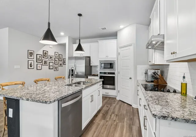 2nd image of 10738 Yellowtail Blvd, Boerne, TX 78006 | MLS# 1998331