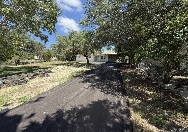 5th image of 560 Wickford Way, Canyon Lake, TX 78133 | MLS# 1998351