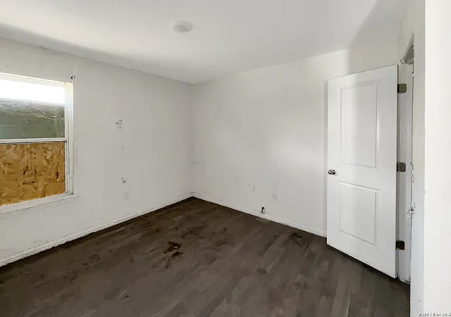 Photo 3 of Single family home for sale at 434 Corliss, San Antonio, TX 78220 | MLS# 1998357 | Listing updated on 2026-09-19