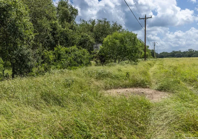 4th image of 120 Anderson Hl, Seguin, TX 78155 | MLS# 1998359